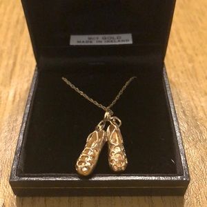 Girls Celtic dancing shoes 9 Ct gold 16” necklace with original tag